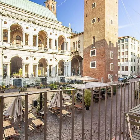 Casa Margherita Basilica View & Terrace Διαμέρισμα Βιτσέντζα